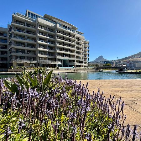 Waterfront Canal - Fully Equipped One Bedroom Apartment Cape Town Bagian luar foto