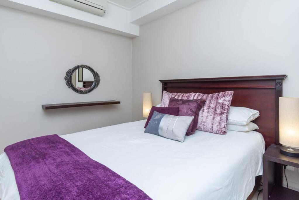 Waterfront Canal - Fully Equipped One Bedroom Apartment Cape Town Bagian luar foto
